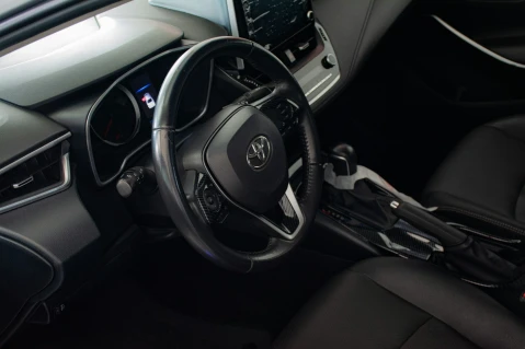Five Myths about Manual and Automatic Transmissions
